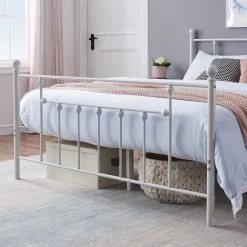 60 in. W White Queen size Classic Metal Platform Bed Frame with Victorian Style Iron-Art Headboard/Footboard Storage by VECELO 18 60 in. W White Queen size Classic Metal Platform Bed Frame with Victorian Style Iron-Art Headboard/Footboard Storage by VECELO -Camaflexi Shop white vecelo platform beds khd yt q01 white 76 1000